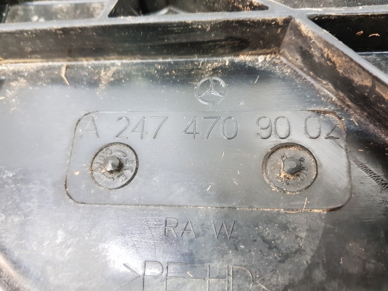 Recambio de deposito aditivo adblue fap ( deposito grande ) para mercedes clase a (w177) 200 d referencia OEM IAM A2474709002  