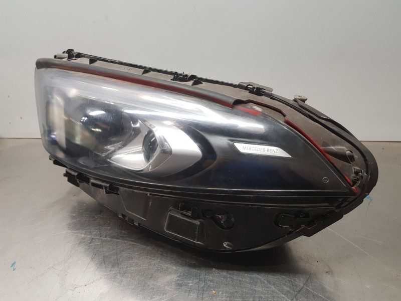 Recambio de faro izquierdo para mercedes clase a (w177) 200 d referencia OEM IAM A1779060101  