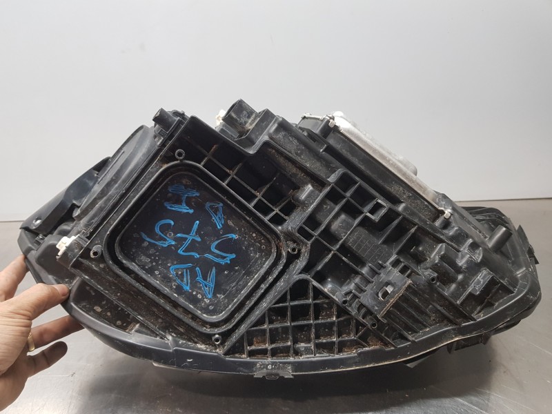 Recambio de faro izquierdo para mercedes clase a (w177) 200 d referencia OEM IAM A1779060101  