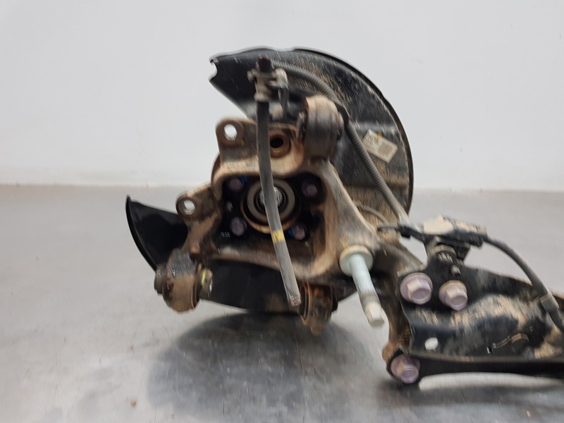 Recambio de mangueta trasera izquierda para toyota rav 4 hybrid referencia OEM IAM 4230542070  