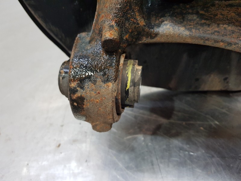 Recambio de mangueta trasera izquierda para toyota rav 4 hybrid referencia OEM IAM 4230542070  