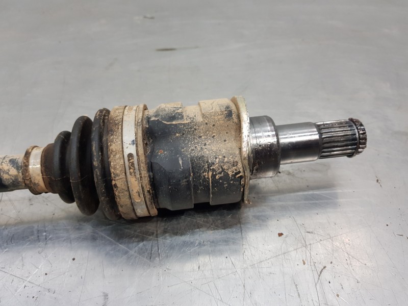 Recambio de transmision trasera derecha para toyota rav 4 hybrid referencia OEM IAM 4233042080  