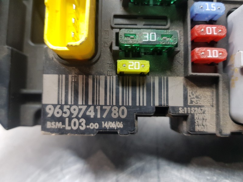 Recambio de caja reles / fusibles para citroen c3 furio referencia OEM IAM 9659741780   Recambio de caja reles / fusibles para citroen c3 furio referencia OEM IAM 9659741780