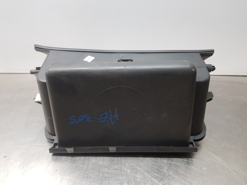 Recambio de guantera para citroen c3 furio referencia OEM IAM 8218Q6  