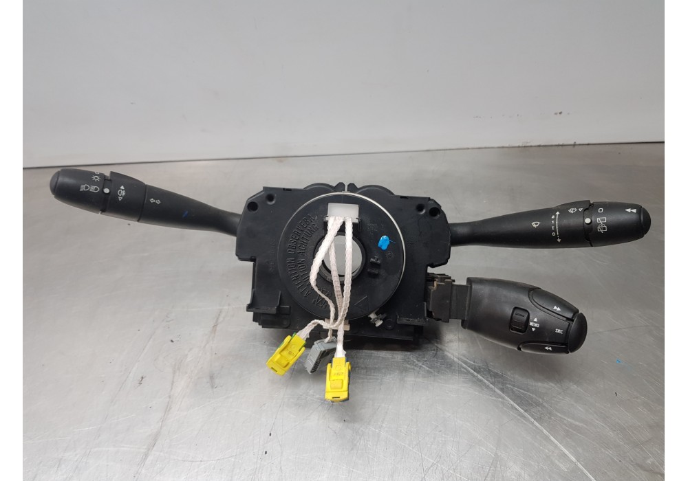 Recambio de mando multifuncion para citroen c3 furio referencia OEM IAM 6239ZX 96608847XT  Recambio de mando multifuncion para citroen c3 furio referencia OEM IAM 6239ZX 96608847XT