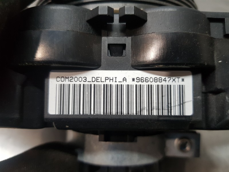 Recambio de mando multifuncion para citroen c3 furio referencia OEM IAM 6239ZX 96608847XT  Recambio de mando multifuncion para citroen c3 furio referencia OEM IAM 6239ZX 96608847XT