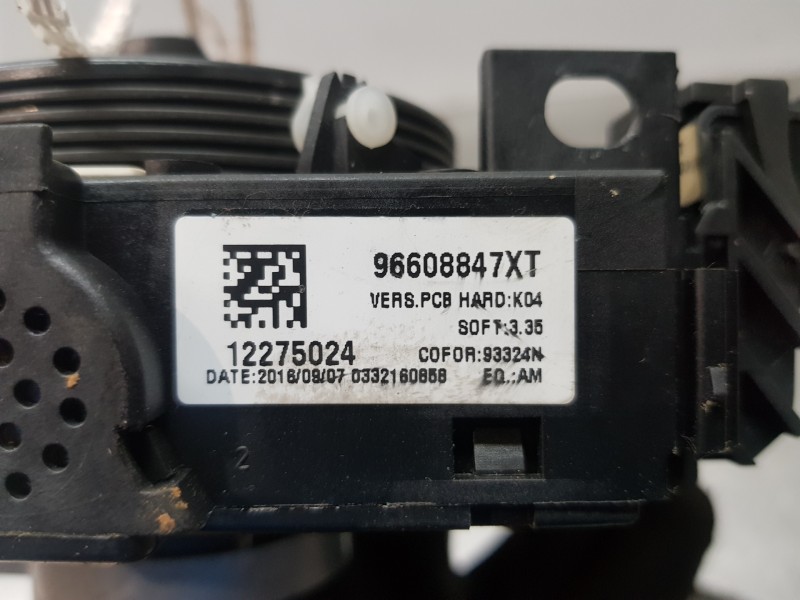 Recambio de mando multifuncion para citroen c3 furio referencia OEM IAM 6239ZX 96608847XT  Recambio de mando multifuncion para citroen c3 furio referencia OEM IAM 6239ZX 96608847XT