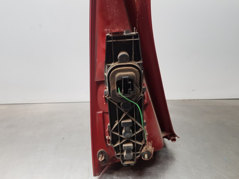 Recambio de piloto trasero derecho para citroen c3 furio referencia OEM IAM 6351X5   Recambio de piloto trasero derecho para citroen c3 furio referencia OEM IAM 6351X5