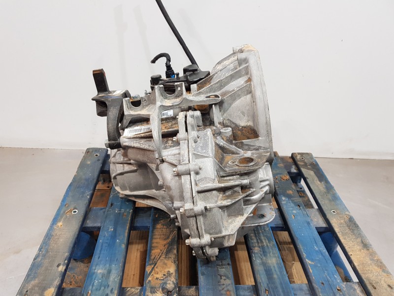 Recambio de caja cambios para renault master iii furgón referencia OEM IAM PF6066  