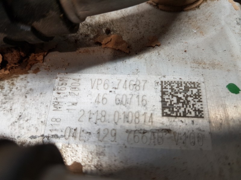 Recambio de colector admision para audi a3 (8v) attracted referencia OEM IAM 04L129711AC 04L129766AB 