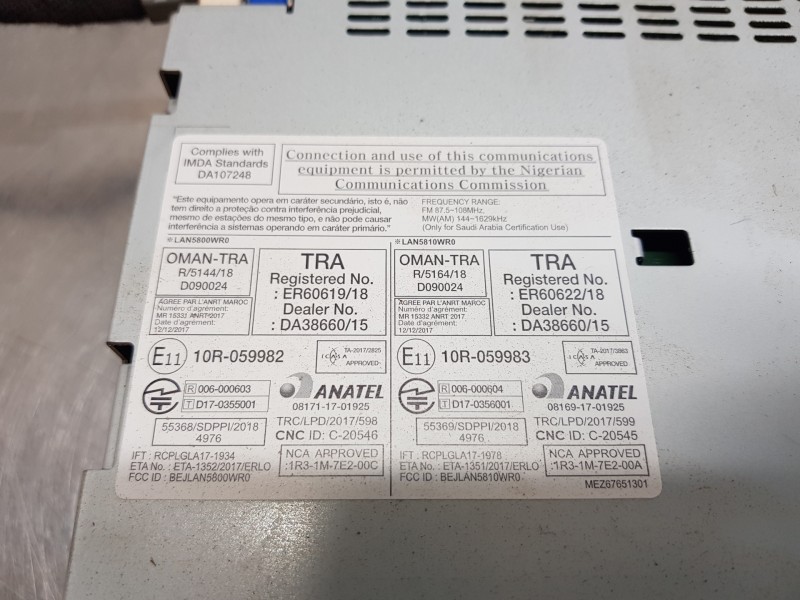 Recambio de pantalla multifuncion para dacia sandero stepwey referencia OEM IAM 281152646R  