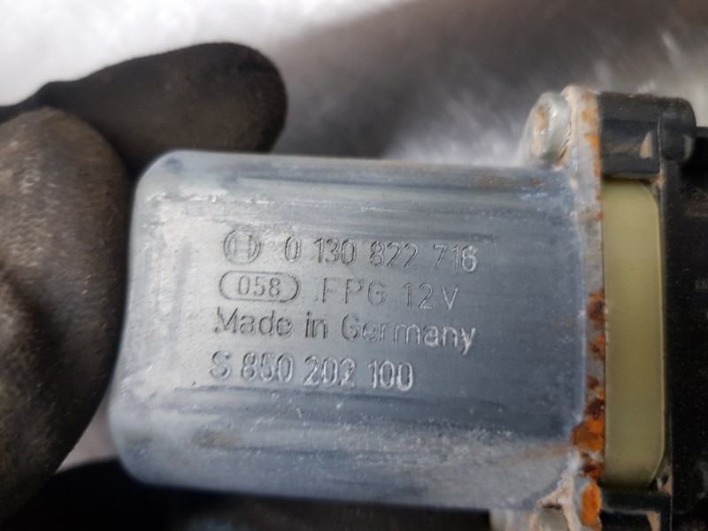 Recambio de elevalunas delantero izquierdo para audi a3 (8v) attracted referencia OEM IAM 8V3837461A 5Q0959802B 