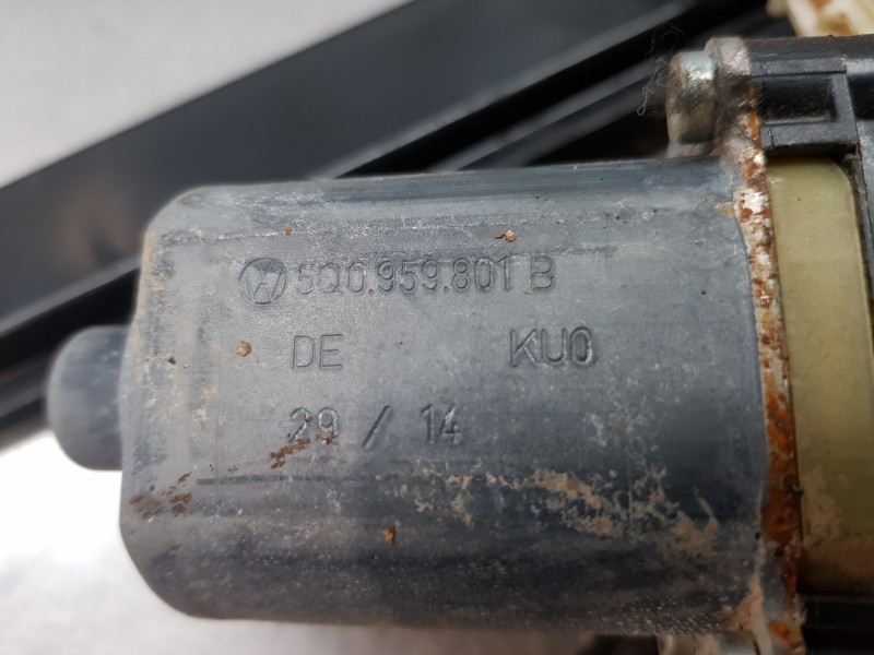 Recambio de elevalunas delantero derecho para audi a3 (8v) attracted referencia OEM IAM 8V3837462A 5Q0959801B 