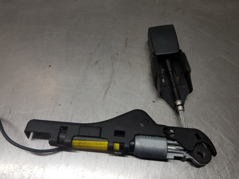 Recambio de pretensor airbag derecho para citroen c3 furio referencia OEM IAM 8973TJ  