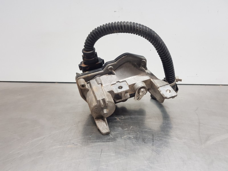 Recambio de valvula egr para renault kangoo combi referencia OEM IAM 147251023R  