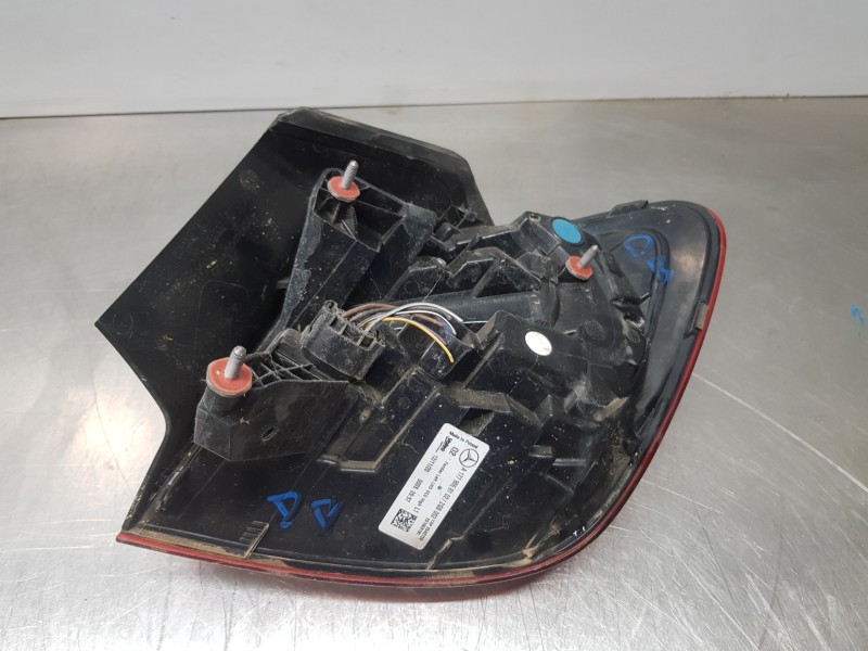 Recambio de piloto trasero izquierdo para mercedes clase a (w177) 200 d referencia OEM IAM A1779068102  