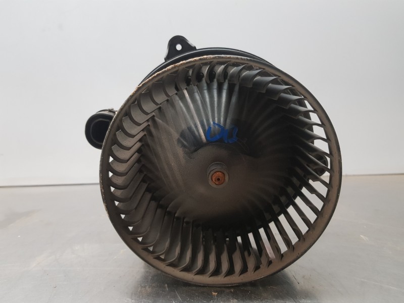 Recambio de motor calefaccion para mercedes clase a (w177) 200 d referencia OEM IAM A2478308400  