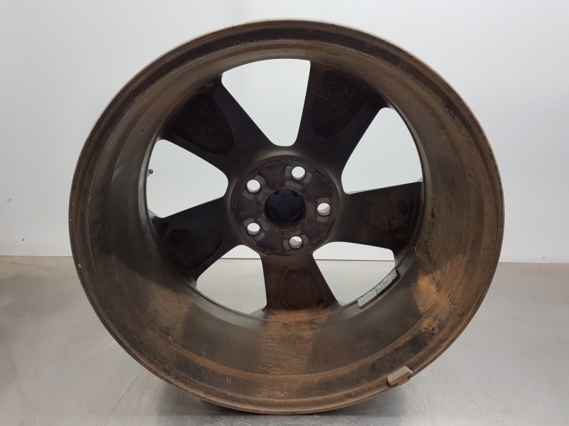 Recambio de llanta para toyota rav 4 hybrid referencia OEM IAM 4261A42140  