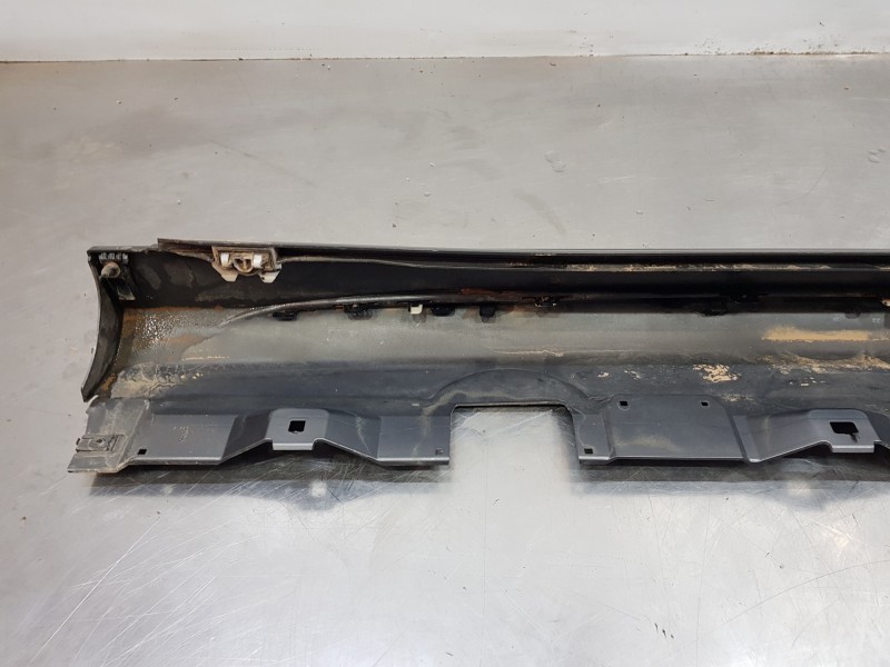 Recambio de faldon lateral para mercedes clase a (w177) 200 d referencia OEM IAM A1776901701  