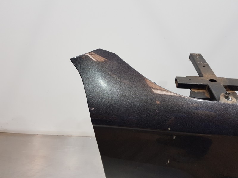 Recambio de aleta delantera derecha para audi a4 avant (b8) sline referencia OEM IAM 8K0821106A  