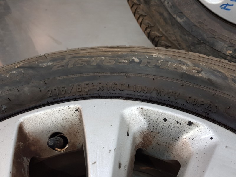 Recambio de juego llantas para ford transit custom kasten custom referencia OEM IAM 2044753 21565R16C 