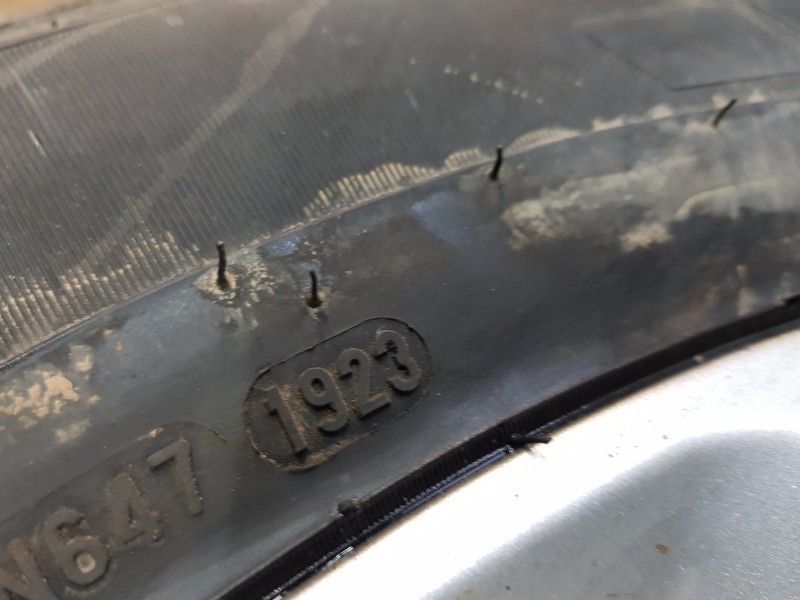 Recambio de juego llantas para ford transit custom kasten custom referencia OEM IAM 2044753 21565R16C 