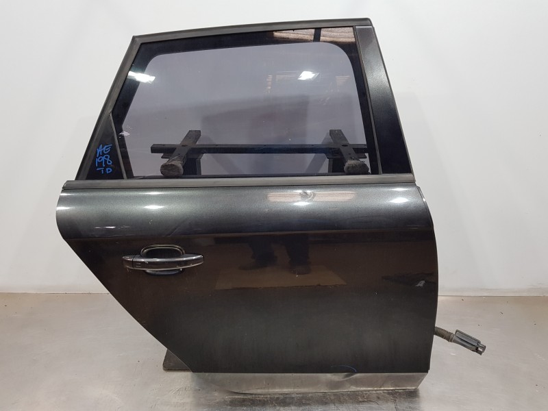 Recambio de puerta trasera derecha para audi a4 avant (b8) sline referencia OEM IAM 8K9833052D   Recambio de puerta trasera derecha para audi a4 avant (b8) sline referencia OEM IAM 8K9833052D