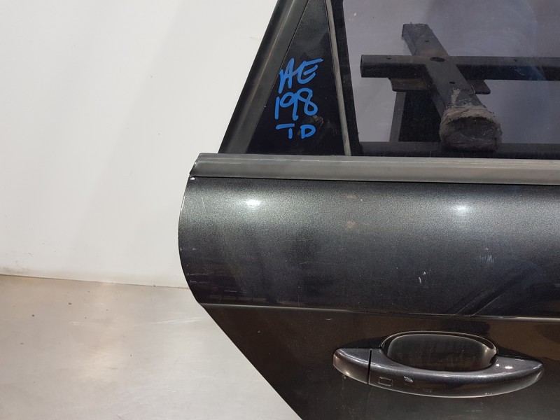 Recambio de puerta trasera derecha para audi a4 avant (b8) sline referencia OEM IAM 8K9833052D   Recambio de puerta trasera derecha para audi a4 avant (b8) sline referencia OEM IAM 8K9833052D