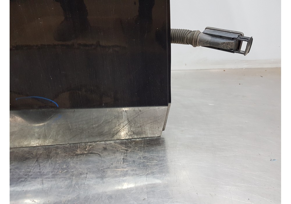 Recambio de puerta trasera derecha para audi a4 avant (b8) sline referencia OEM IAM 8K9833052D   Recambio de puerta trasera derecha para audi a4 avant (b8) sline referencia OEM IAM 8K9833052D