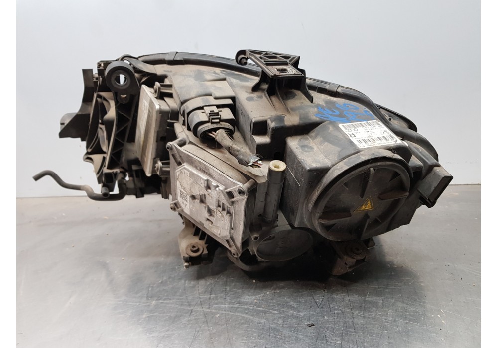 Recambio de faro derecho para audi a4 avant (b8) sline referencia OEM IAM 8K0941004C   Recambio de faro derecho para audi a4 avant (b8) sline referencia OEM IAM 8K0941004C