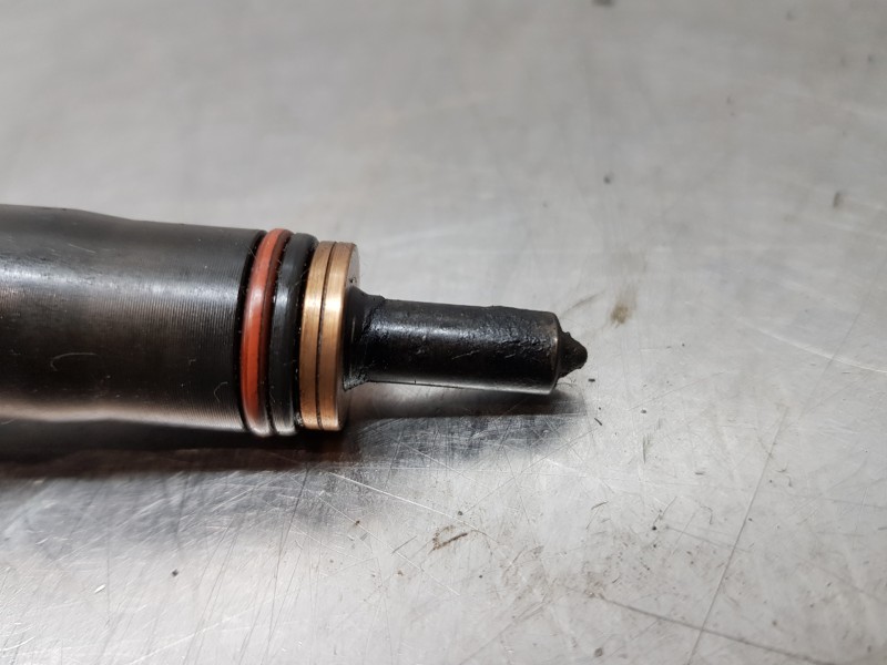 Recambio de inyector para volkswagen golf v berlina (1k1) highline referencia OEM IAM 038130073AG  