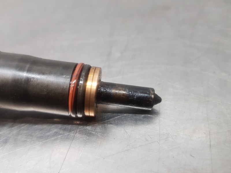 Recambio de inyector para volkswagen golf v berlina (1k1) highline referencia OEM IAM 038130073AG  