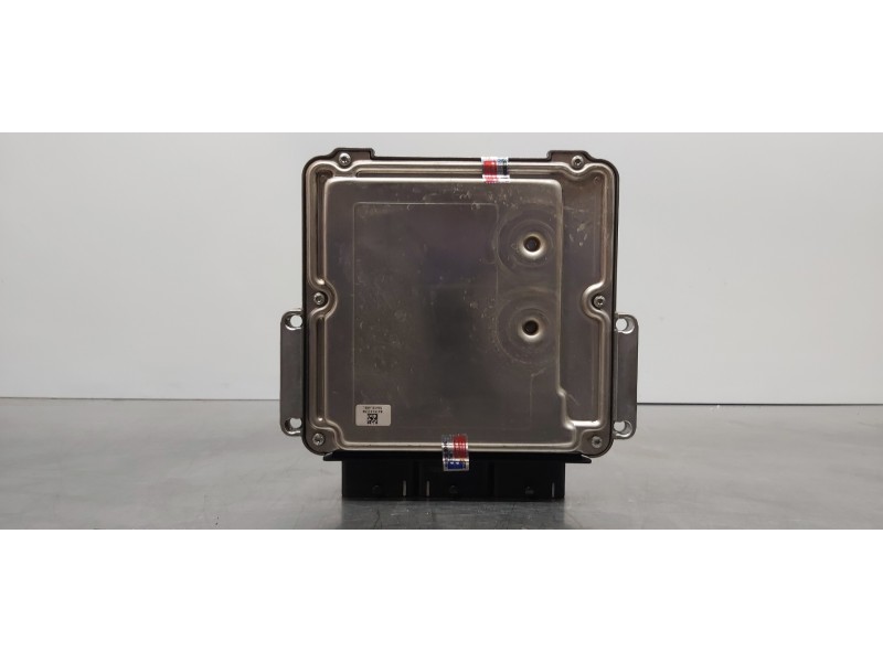 Recambio de centralita motor uce para mitsubishi outlander (cw0) challenge 4wd referencia OEM IAM 9665465280  