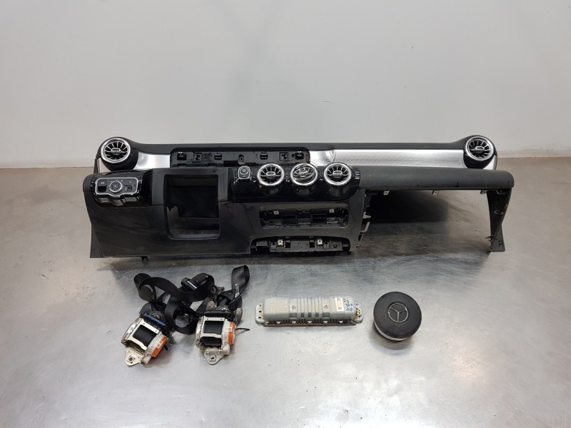 Recambio de kit airbag para mercedes clase a (w177) 200 d referencia OEM IAM A1776806302 A1778600202 A1778600700