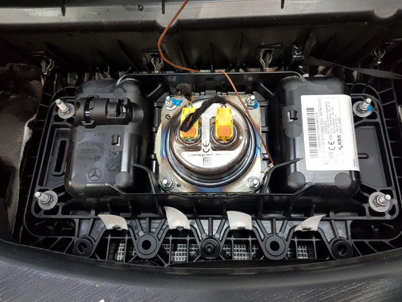 Recambio de kit airbag para mercedes clase a (w177) 200 d referencia OEM IAM A1776806302 A1778600202 A1778600700