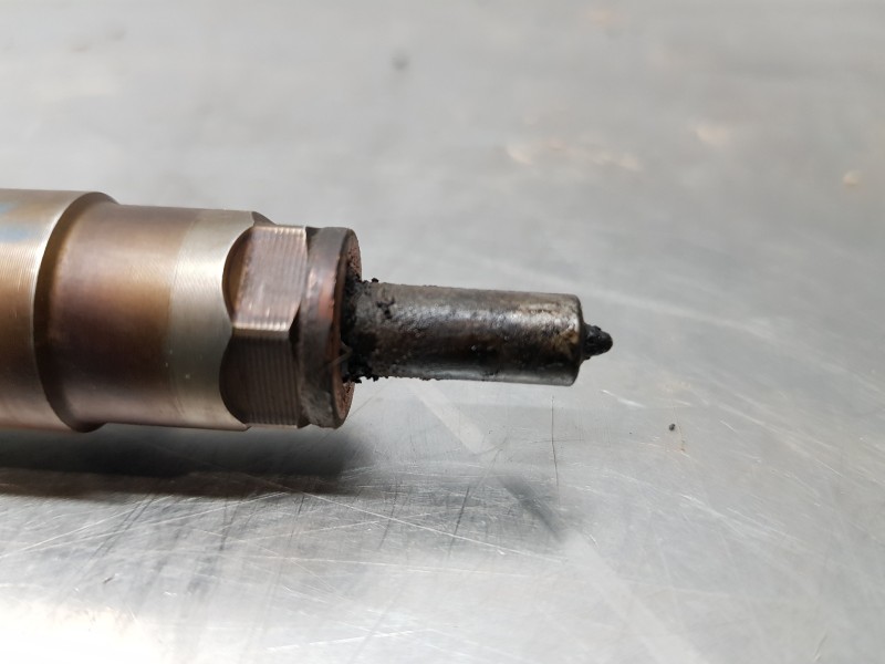 Recambio de inyector para peugeot 308 sw style referencia OEM IAM 0445110566  