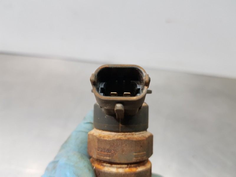 Recambio de inyector para peugeot 308 sw style referencia OEM IAM 0445110566  