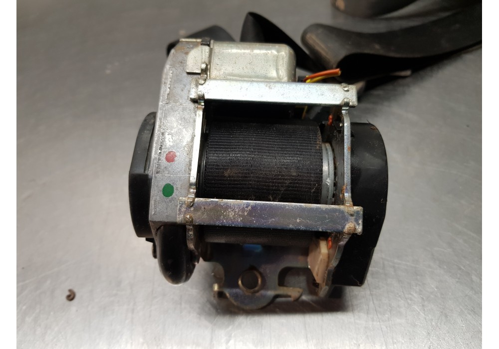 Recambio de cinturon seguridad delantero derecho para peugeot 308 sw style referencia OEM IAM 96776852XX   Recambio de cinturon seguridad delantero derecho para peugeot 308 sw style referencia OEM IAM 96776852XX