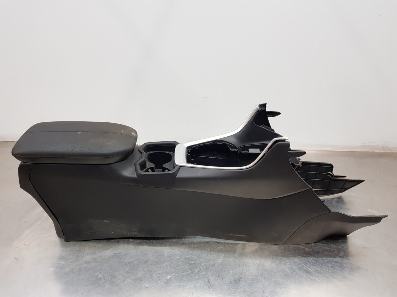 Recambio de apoyabrazos central para toyota rav 4 hybrid referencia OEM IAM 5881042030C1  