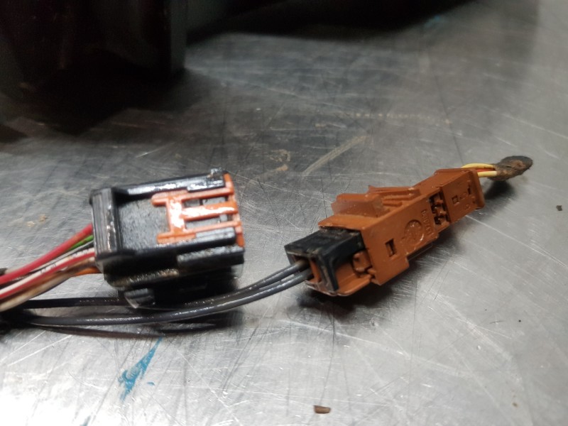 Recambio de retrovisor derecho para peugeot 308 sw style referencia OEM IAM 1611508780  