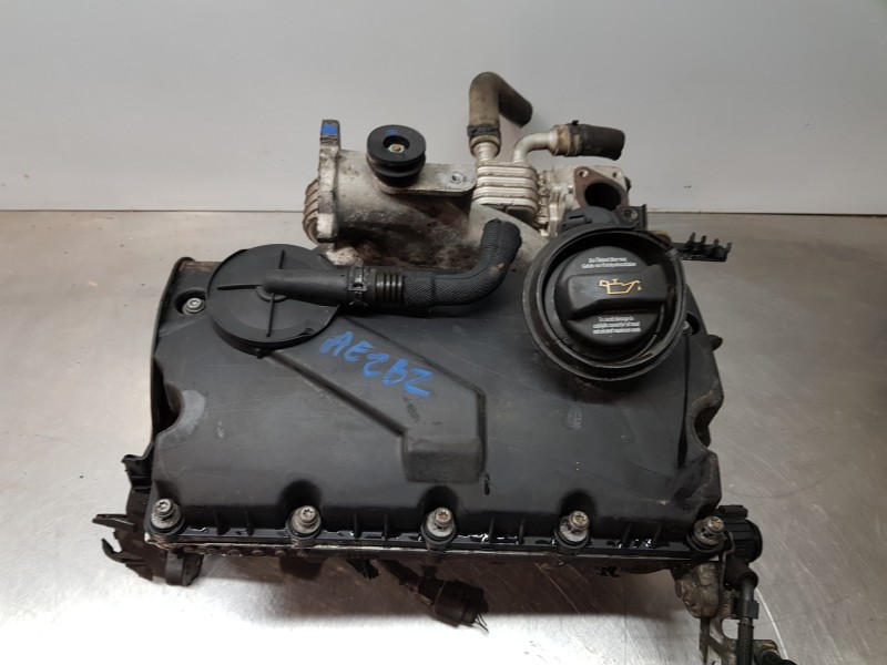 Recambio de culata para volkswagen golf v berlina (1k1) highline referencia OEM IAM 03G103351C 38103373R 