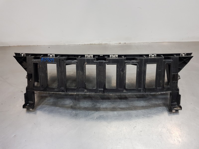 Recambio de travesaño superior para peugeot 3008 active referencia OEM IAM 9810634677  