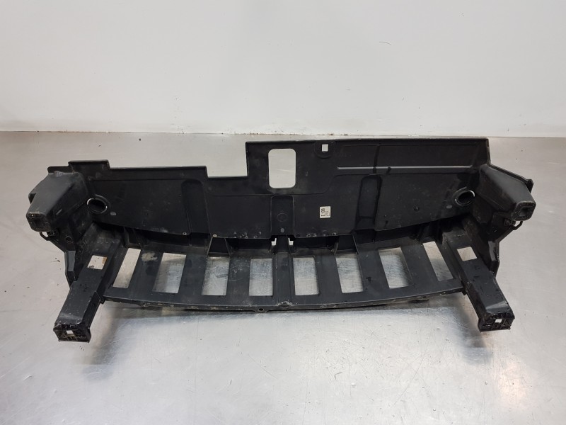 Recambio de travesaño superior para peugeot 3008 active referencia OEM IAM 9810634677  
