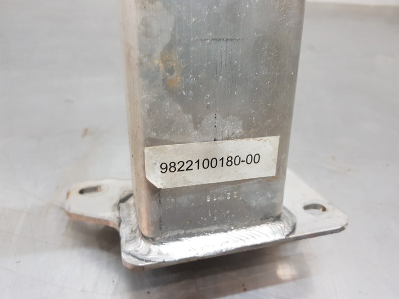 Recambio de refuerzo paragolpes delantero para peugeot 3008 active referencia OEM IAM 9822535580  