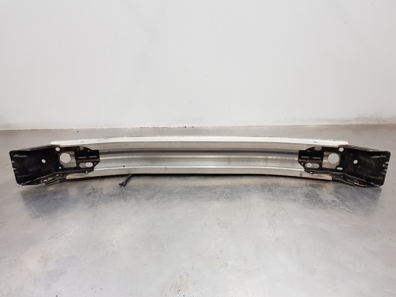 Recambio de refuerzo paragolpes delantero para toyota rav 4 hybrid referencia OEM IAM 5202142200  