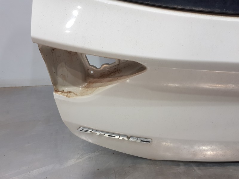 Recambio de porton trasero para kia stonic (ybcuv) concept referencia OEM IAM 73700H8400  