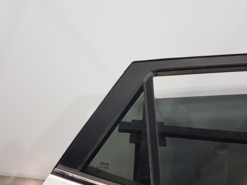 Recambio de puerta trasera derecha para kia stonic (ybcuv) concept referencia OEM IAM 77004H8400  