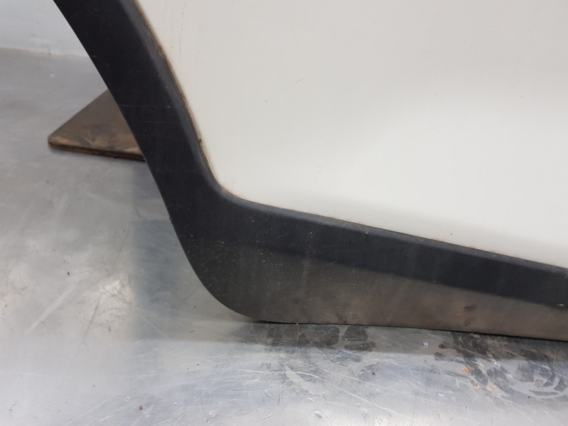 Recambio de puerta trasera derecha para kia stonic (ybcuv) concept referencia OEM IAM 77004H8400  