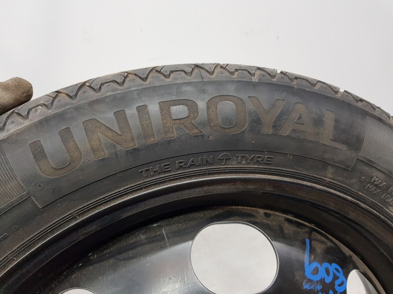 Recambio de neumatico repuesto para peugeot 3008 active referencia OEM IAM 5401V5  