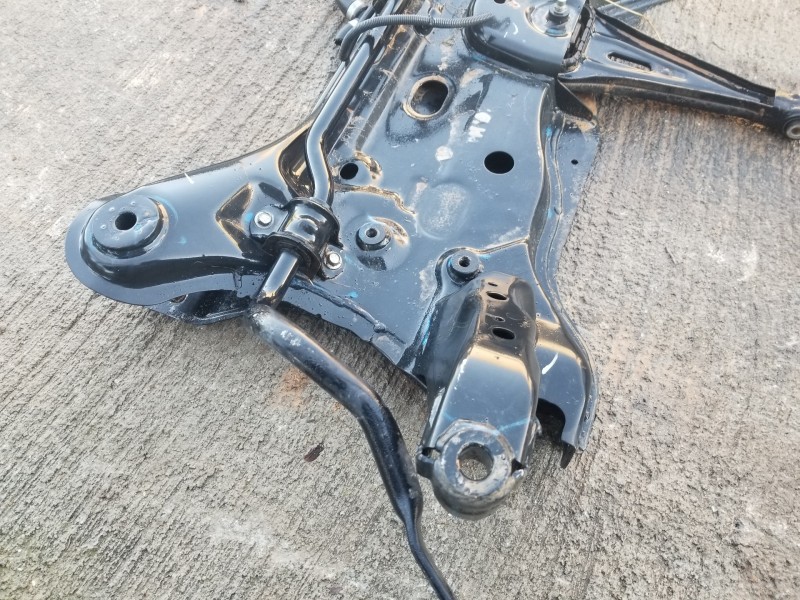 Recambio de puente delantero para ford transit custom kasten custom referencia OEM IAM 2572441  